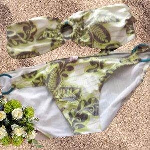 ADORABLE 👙BIKINI lime green and gray strapless